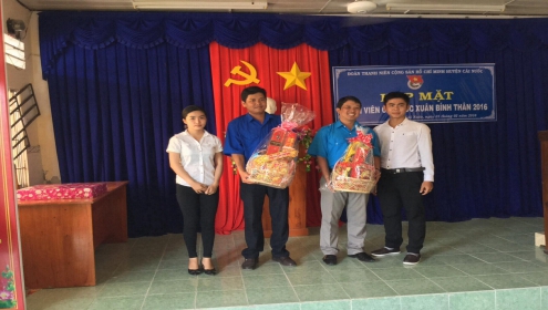 Nhà Thiếu nhi huyện Cái Nước tổ chức họp mặt sinh viên xuân Bính Thân 2016.